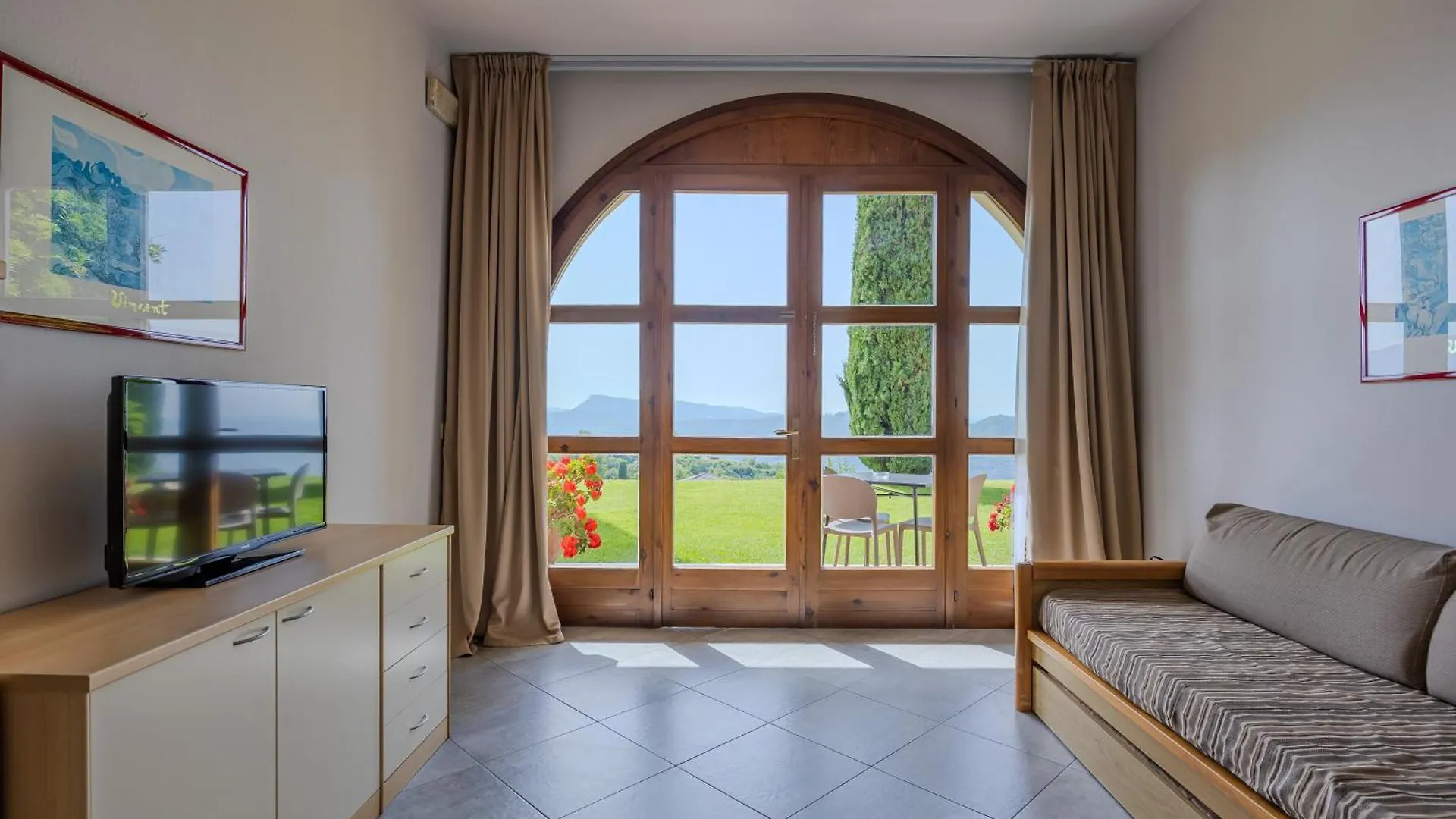 מלון דירות קוסטרמנו Residence San Michele